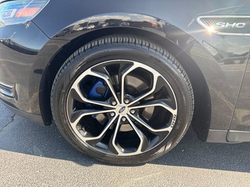 Used 2016 Ford Taurus SHO w/ Equipment Group 401A image 13