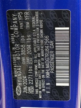 Used 2024 Hyundai Elantra SEL image 31