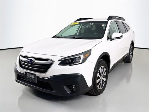 Used 2022 Subaru Outback Premium image 3