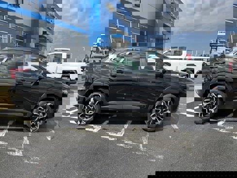 New 2026 Chevrolet Trax RS w/ Sunroof Package image 7