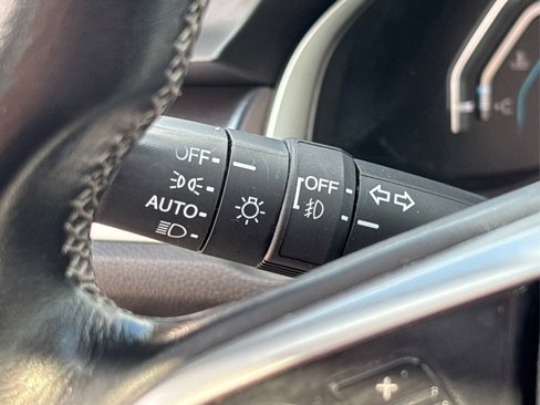 Used 2018 Honda Civic Touring image 26