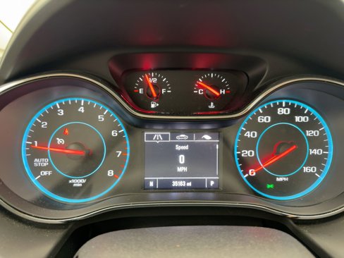 Used 2017 Chevrolet Cruze LT w/ Convenience Package image 18