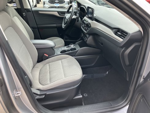 Used 2022 Ford Escape SE w/ Cold Weather Package image 15