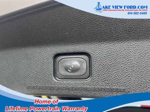 Used 2017 Ford Explorer Limited image 11