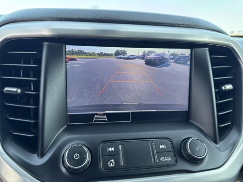 Used 2021 GMC Acadia SLE w/ Driver Convenience Package image 17