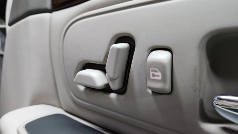 Used 1999 Cadillac De Ville Concours image 17