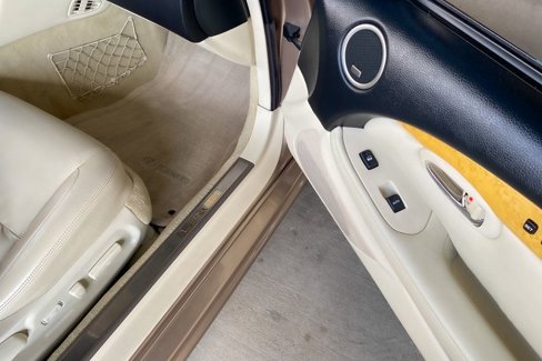 Used 2002 Lexus SC 430 Convertible image 19