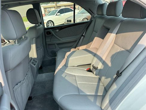 Used 2000 Mercedes-Benz E 430 Sedan image 11