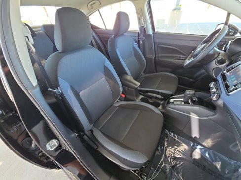 Used 2024 Nissan Versa SV image 28