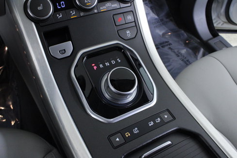 Used 2015 Land Rover Range Rover Evoque Pure Plus image 27