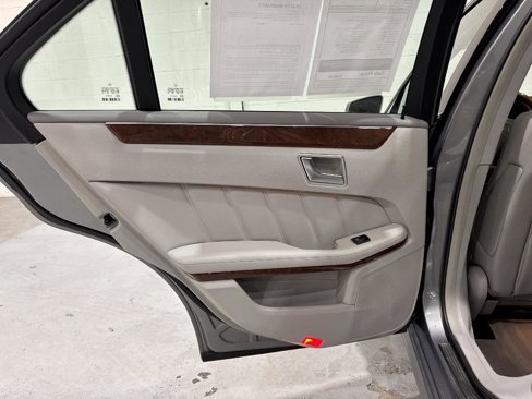 Used 2012 Mercedes-Benz E 350 Sedan image 57