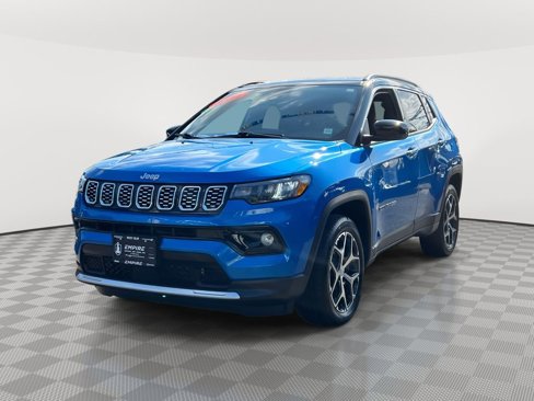 Used 2024 Jeep Compass Limited image 3