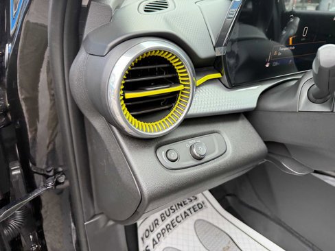 New 2025 Chevrolet Trax LT w/ Driver Confidence Package image 15