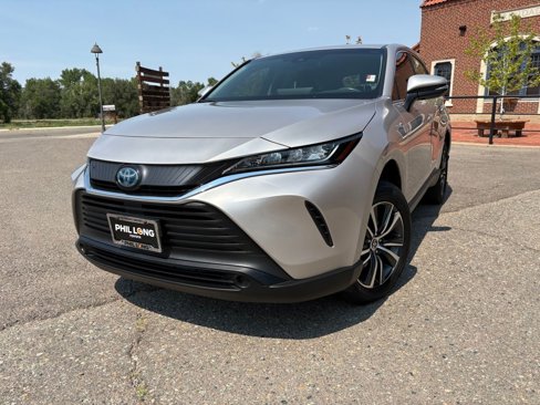 Used 2021 Toyota Venza LE w/ Carpet Mat Package (TMS) image 1