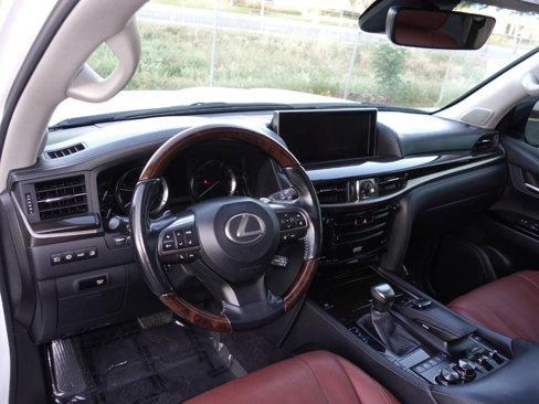 Used 2016 Lexus LX 570 4WD image 36