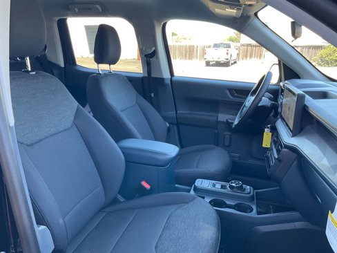 New 2025 Ford Maverick XL image 46