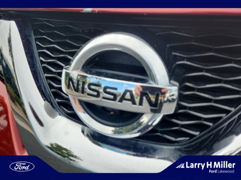 Used 2015 Nissan Rogue SV w/ SV Premium Package image 22