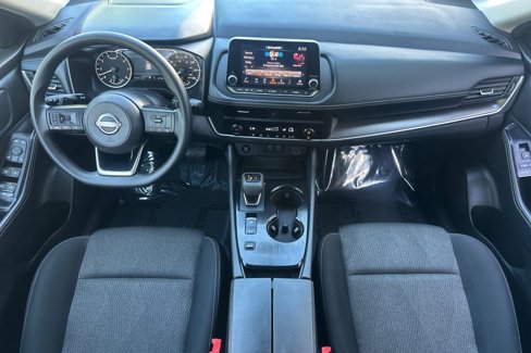 Used 2024 Nissan Rogue SV image 15