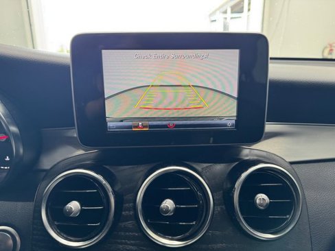 Used 2019 Mercedes-Benz GLC 300 image 27