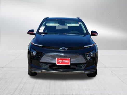 Used 2023 Chevrolet Bolt EUV LT w/ Convenience Package image 2