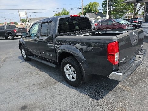 Used 2011 Nissan Frontier SV w/ SV Premium Utility Pkg image 4