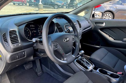 Used 2017 Kia Forte LX image 14