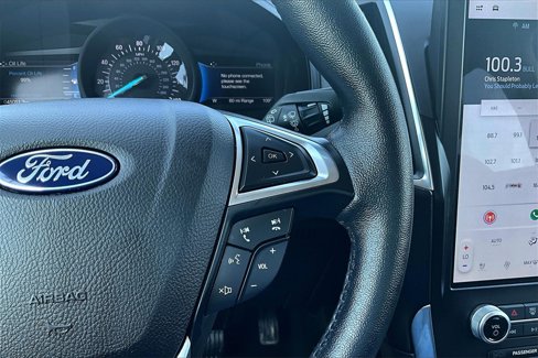 Used 2024 Ford Edge Titanium image 19