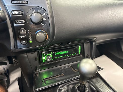 Used 2005 Honda S2000 image 52