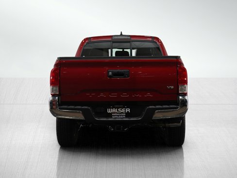 Used 2016 Toyota Tacoma SR5 image 4