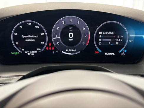 New 2025 Porsche Panamera 4 image 24