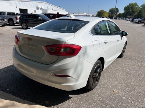 Used 2016 Chevrolet Cruze LT image 3