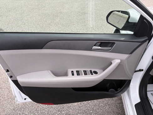 Used 2019 Hyundai Sonata SE image 11
