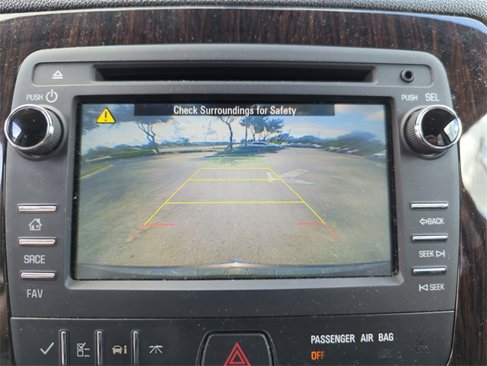 Used 2017 Chevrolet Traverse LT w/ Style and Technology Package image 30