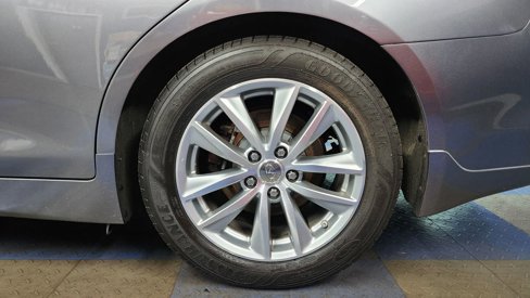 Used 2015 INFINITI Q50 Premium w/ Deluxe Touring Package image 60