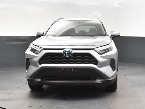 Used 2023 Toyota RAV4 XLE image 10