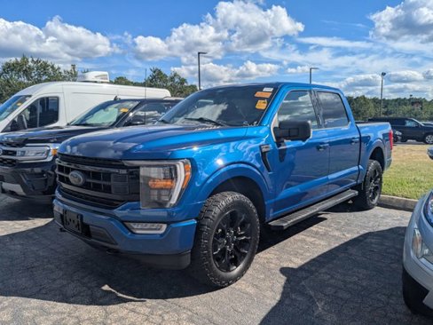 Certified 2022 Ford F150 XLT w/ Equipment Group 302A High image 3