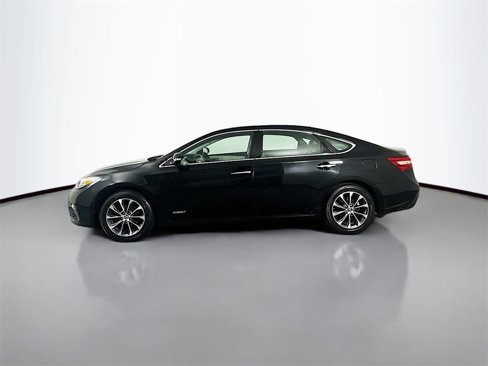 Used 2016 Toyota Avalon Limited image 6