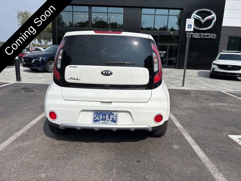 Used 2018 Kia Soul + image 8