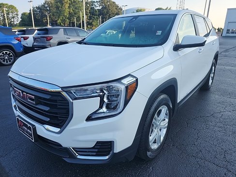 Certified 2024 GMC Terrain SLE image 7