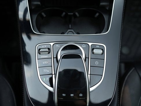 Certified 2019 Mercedes-Benz E 300 4MATIC image 36