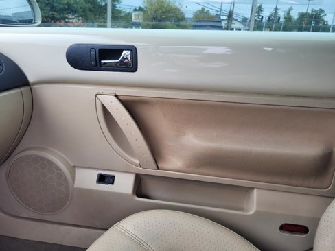 Used 2005 Volkswagen Beetle GLS image 17