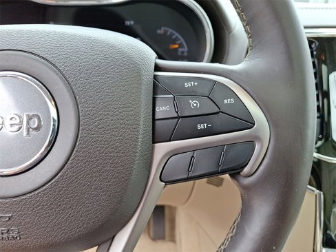 Used 2019 Jeep Grand Cherokee Overland image 18