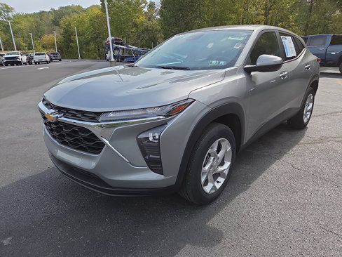 Certified 2024 Chevrolet Trax LS w/ LS Convenience Package image 8