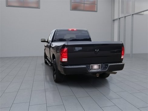 Used 2019 RAM 1500 Express w/ Express Value Package image 3