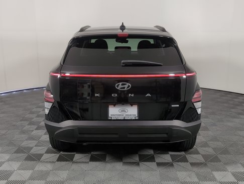 Used 2024 Hyundai Kona SEL image 7