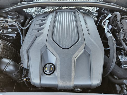 Used 2025 Porsche Macan image 30