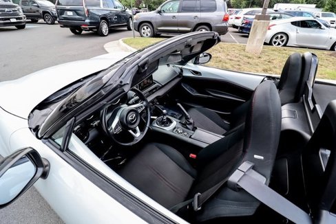 Used 2016 MAZDA MX-5 Miata Club image 50
