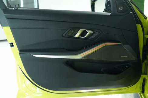 Used 2025 BMW M3 Competition image 15