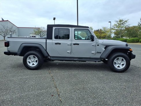 Used 2020 Jeep Gladiator Sport w/ Quick Order Package 24S image 3
