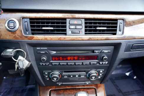 Used 2007 BMW 335i Convertible image 16